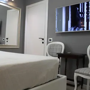 Jacuzzi By Parmacentro Apartment