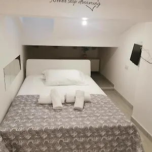 Alle Mansarde Apartment